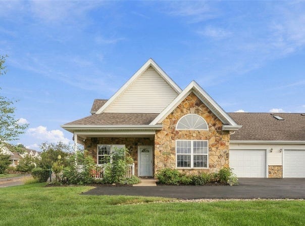 302 Saddlebrook Road, West Deer, PA 15044