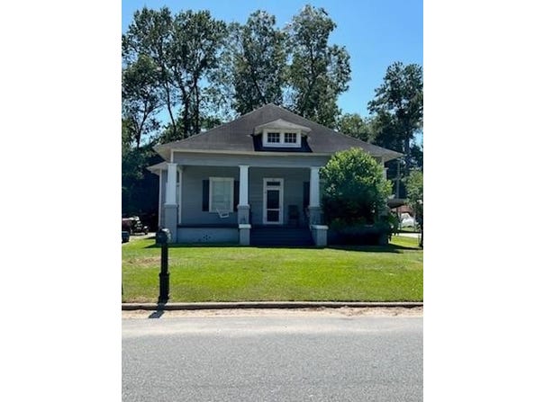 612 E 12th Ave, Cordele, GA 31015