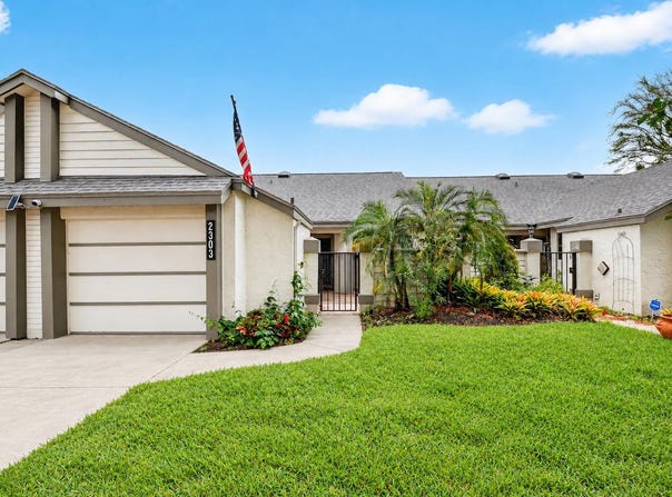 2303 Landings Boulevard, Greenacres, FL 33413