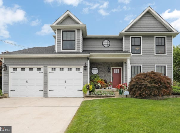 101 HANDLER Drive, BURLINGTON TOWNSHIP, NJ 08016