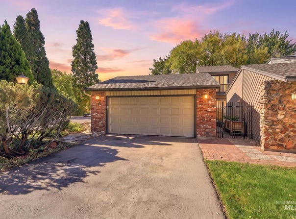 7255 W Cascade Dr, Boise, ID 83704
