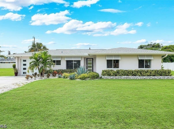 5236 Elm Court, Cape Coral, FL 33904