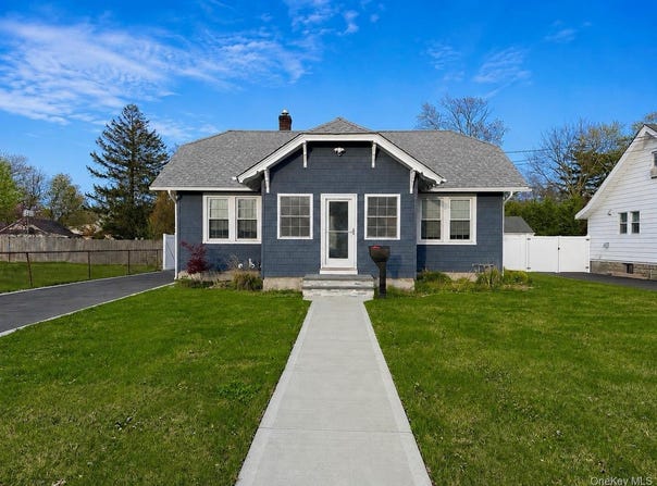 155 Jayne Avenue, Patchogue, NY 11772