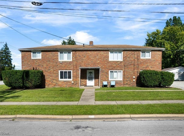 3293 7th Street, Cuyahoga Falls, OH 44221