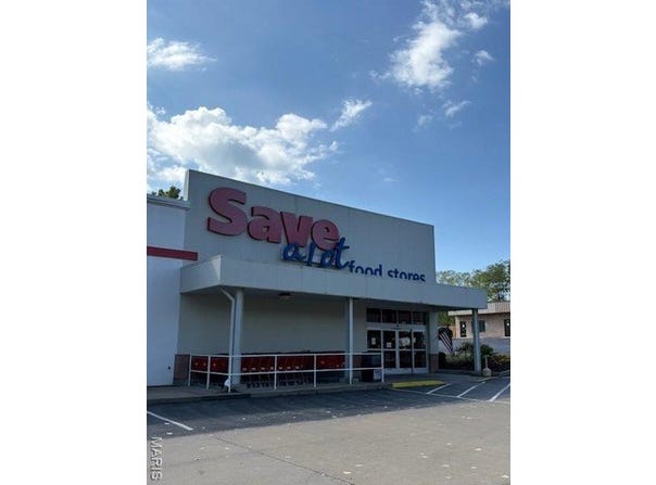 2700 W Osage Street, Pacific, MO 63069