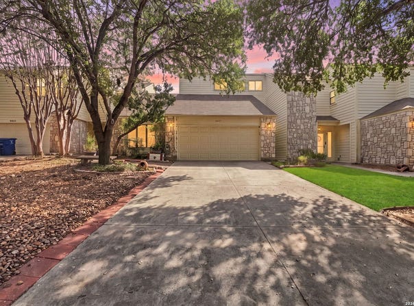 8424 Echo Creek Ln, San Antonio, TX 78240