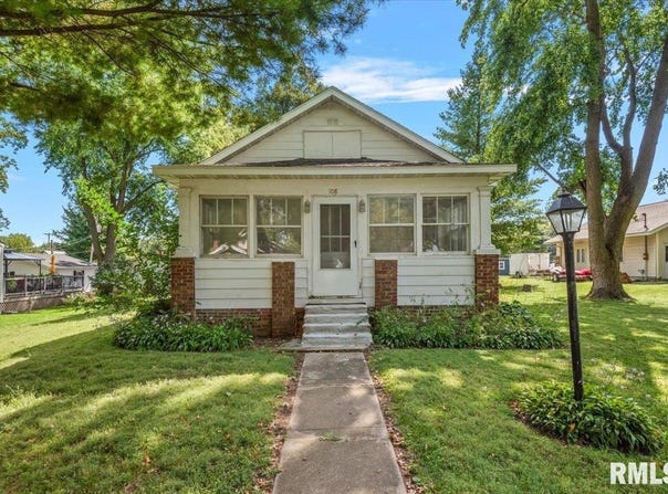 108 Buttell Street, Elkhart, IL 62634