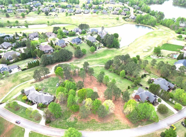 731 E Long Bay Drive, Inman, SC 29369