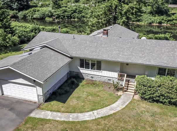 11445 E MAPLETON Rd, Mapleton, OR 97453