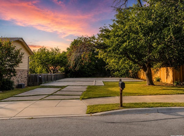 3317 Turnabout, Schertz, TX 78108
