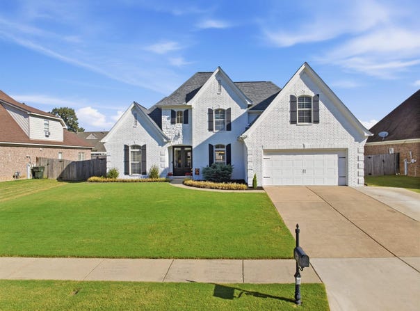 7920 PIPS RIDGE Ln, Bartlett, TN 38133