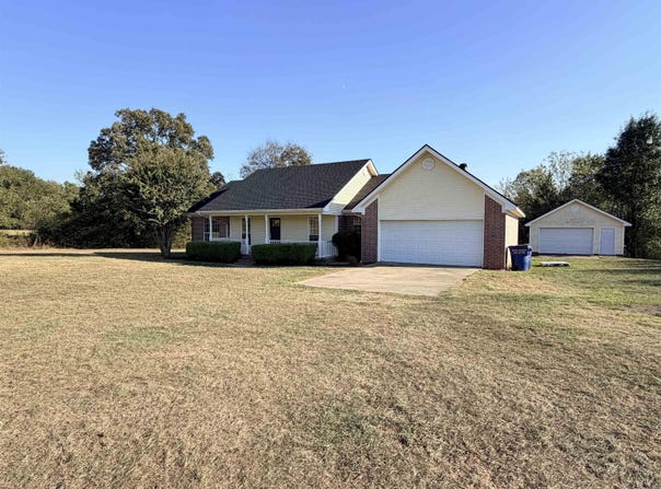 225 Ridge Road, Beebe, AR 72012