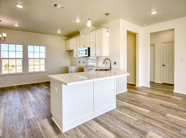 2001 Sunflower Row, Coupland, TX 78615