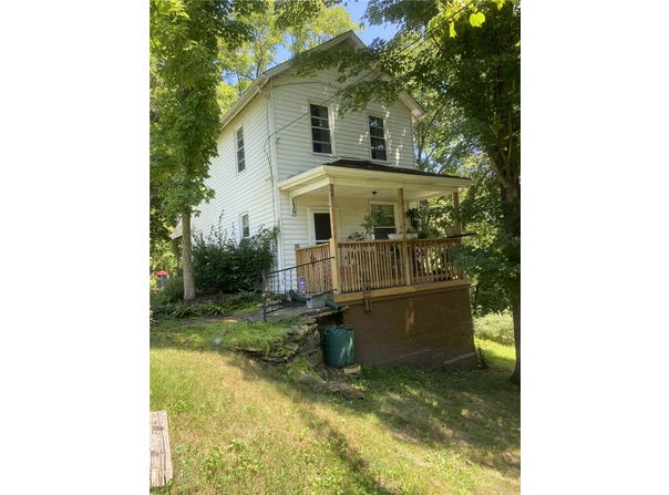 130 Main St, Smock, PA 15480