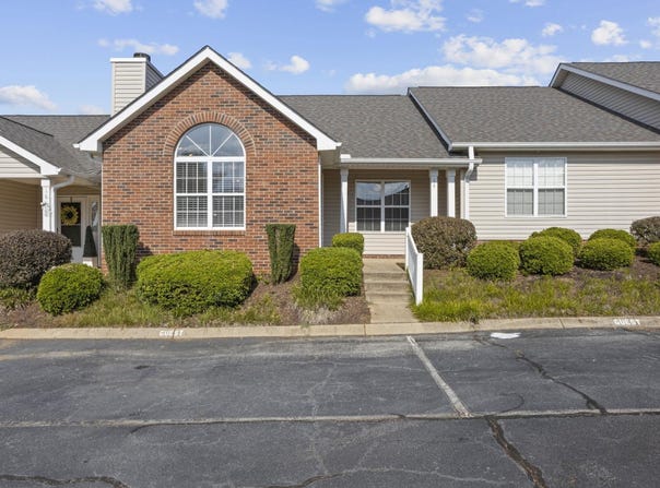14 Hillside Glen Drive, Greer, SC 29650-4650