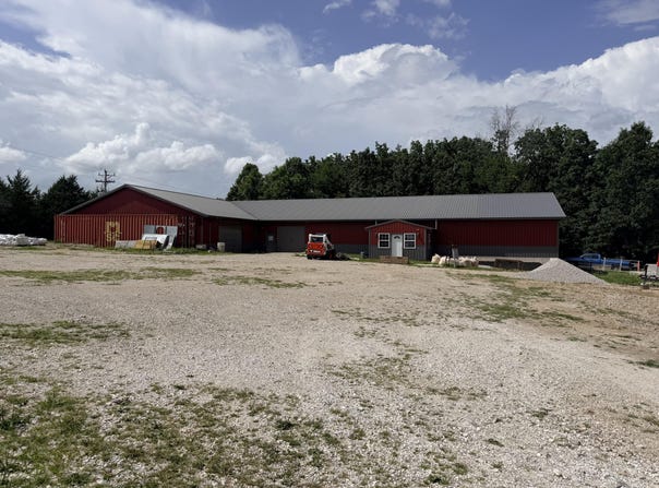 11 Castlegate Drive, Seymour, MO 65746