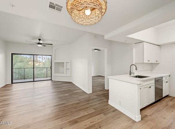 10401 N SAGUARO Boulevard, Fountain Hills, AZ 85268