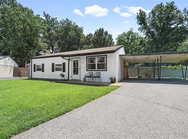 216 Drewel Court, Eureka, MO 63025