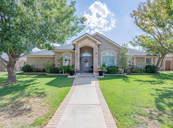 4209 Edgebrook Place, Midland, TX 79707