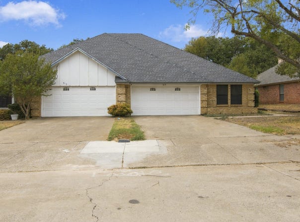 317 Moore Creek Road, Hurst, TX 76053