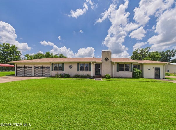513 Montgomery Street, Aberdeen, MS 39730
