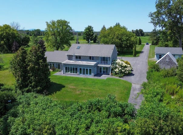 17 Dumont Road, Champlain, NY 12919