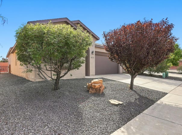 4570 Golden Eagle Loop NE, Rio Rancho, NM 87144