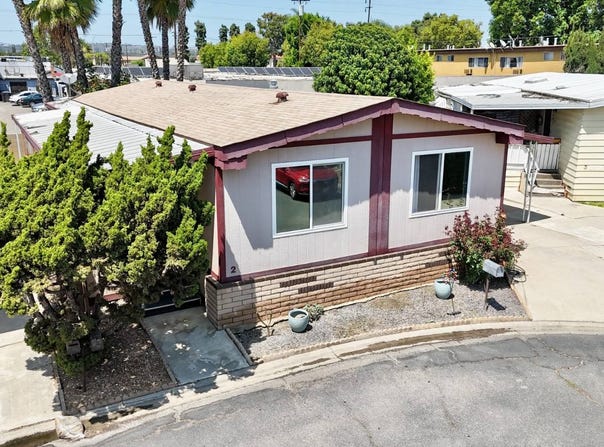 2514 W Orangethorpe Ave, Fullerton, CA 92833