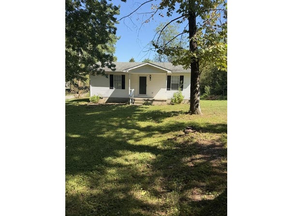 800 Lakeview Ave, Providence, KY 42450