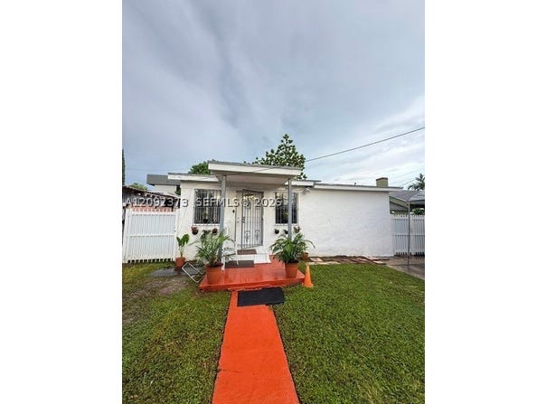 201 SW 30th Ave, Miami, FL 33135