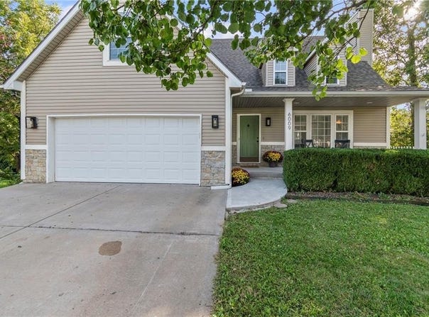 6009 Walnut Cove, Trimble, MO 64492