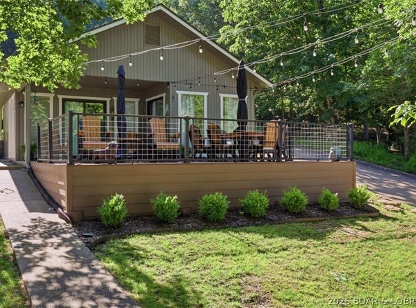 400 Eagle Creek Drive, Gravois Mills, MO 65037