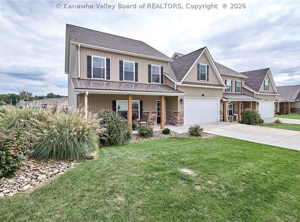 290 Steve Circle, Hurricane, WV 25526
