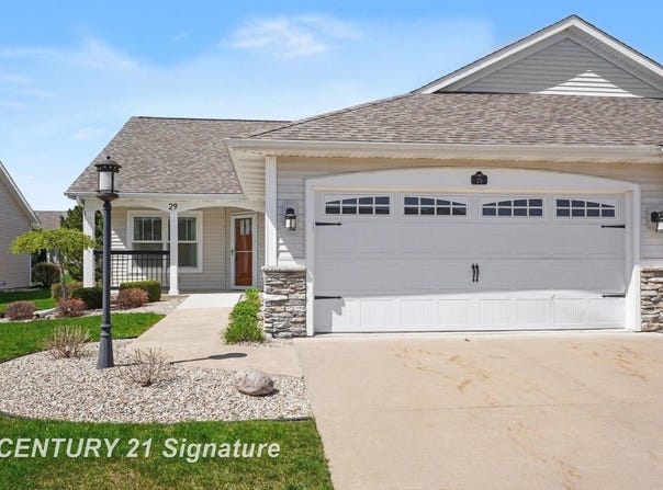 29 Tuscany Circle, Saginaw, MI 48603