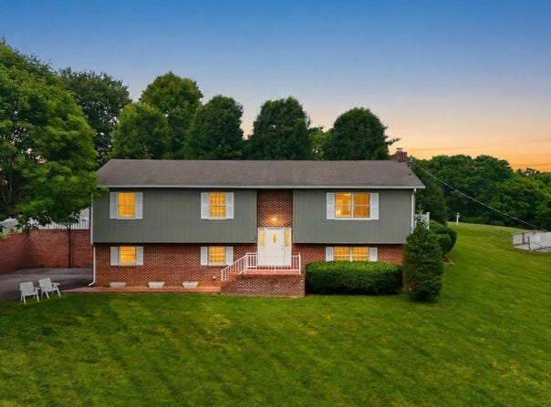 755 Mountain View Drive, Marion, VA 24354