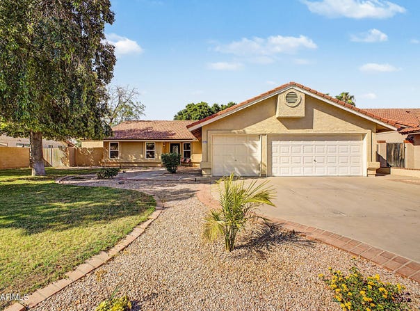 5526 E EVERGREEN Street, Mesa, AZ 85205