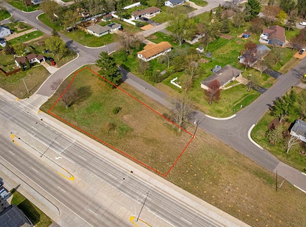 2704 POST ROAD, Stevens Point, WI 54481