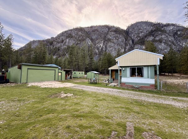 5 STECKER Rd, LAURIER, WA 99146