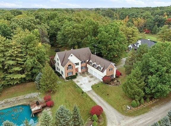 5160 Vine Street, St. Clair, MI 48079