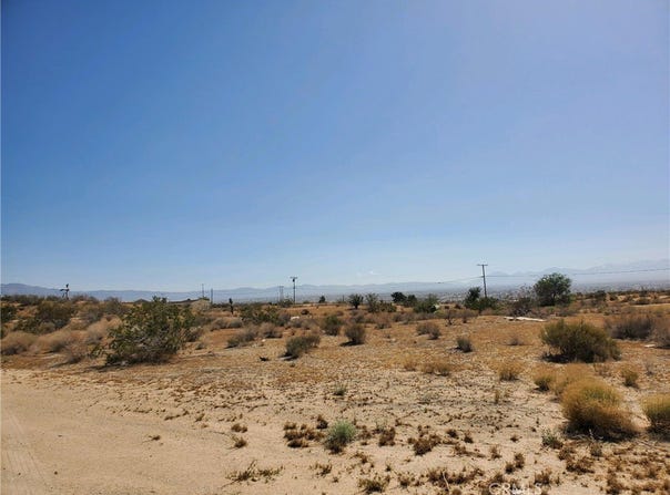 Bear Valley Road, Apple Valley, CA 92308