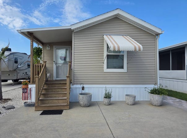 23 Shell Rd, Okeechobee, FL 34974