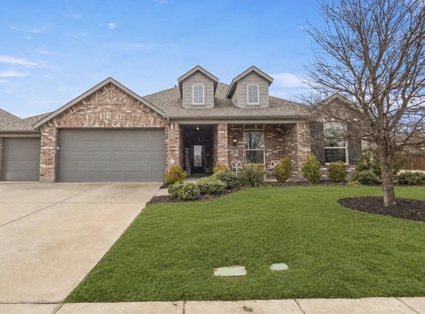 1300 Lawnview Drive, Forney, TX 75126
