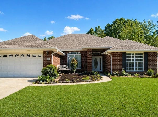 220 CEDAR MEADOW, MAYLENE, AL 35114