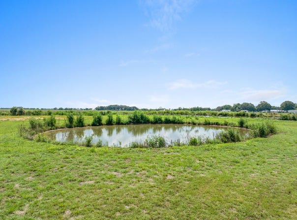 10729 Farmer Rd, Kaplan, LA 70548