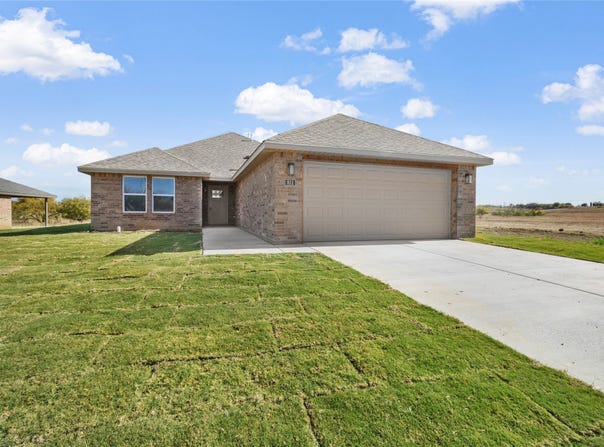 811 Bella Boulevard, Coleman, TX 76834