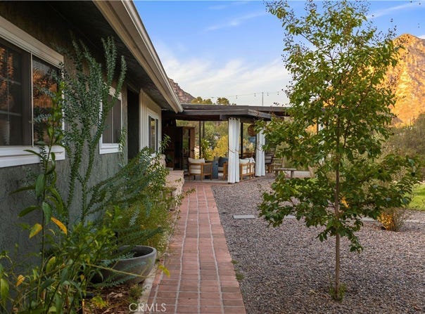 117 La Cresta, El Cajon, CA 92019