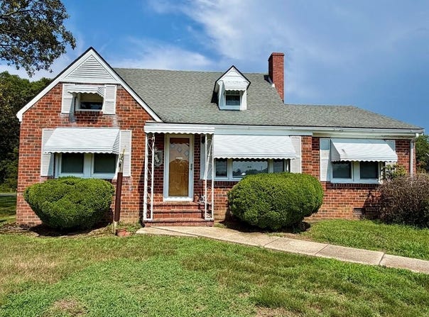 2392 Hampton Hall Road, CALLAO, VA 22435