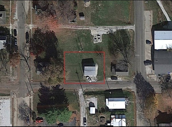 851 Williams St., Barry, IL 62312