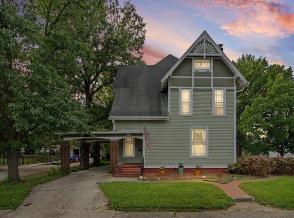857 E Clinton Street, Frankfort, IN 46041