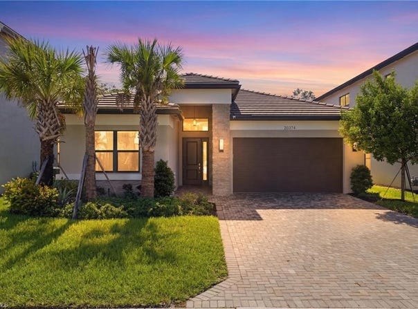 20374 Fair Oak Ln, ESTERO, FL 33928